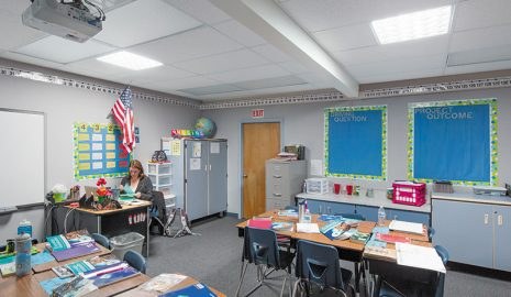 Tubo solar Solatube: NortheastElementarySchool