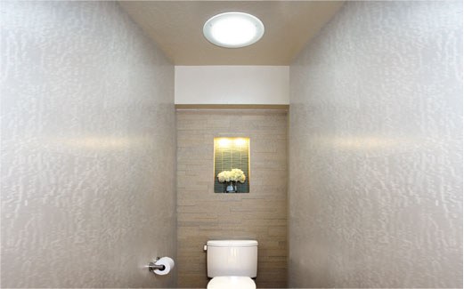 Tubo solar Solatube: Brighten up carousel restrooms